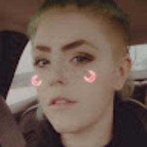 Meet your Posher, Corrina